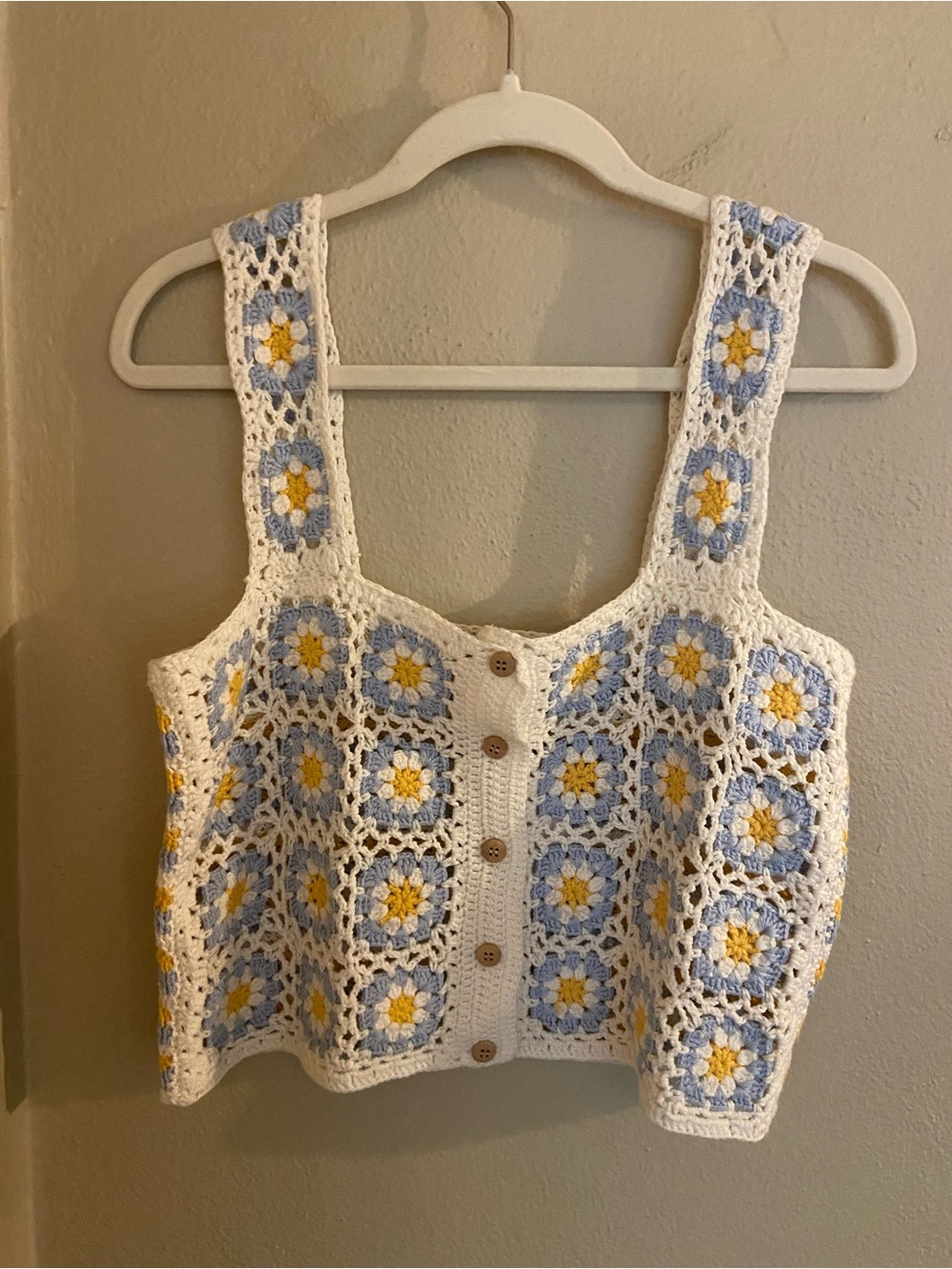 Cotton Emporium Crochet Daisy Button-Front Tank Top - White & Yellow